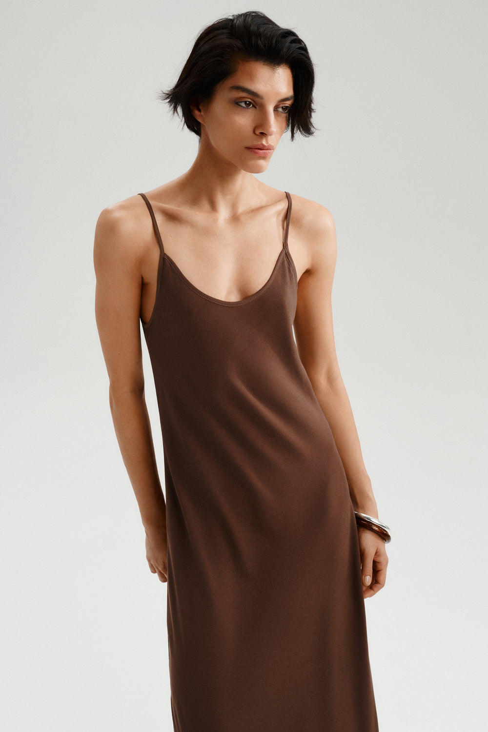 GOSSIP MAXIKLEID BRAUN