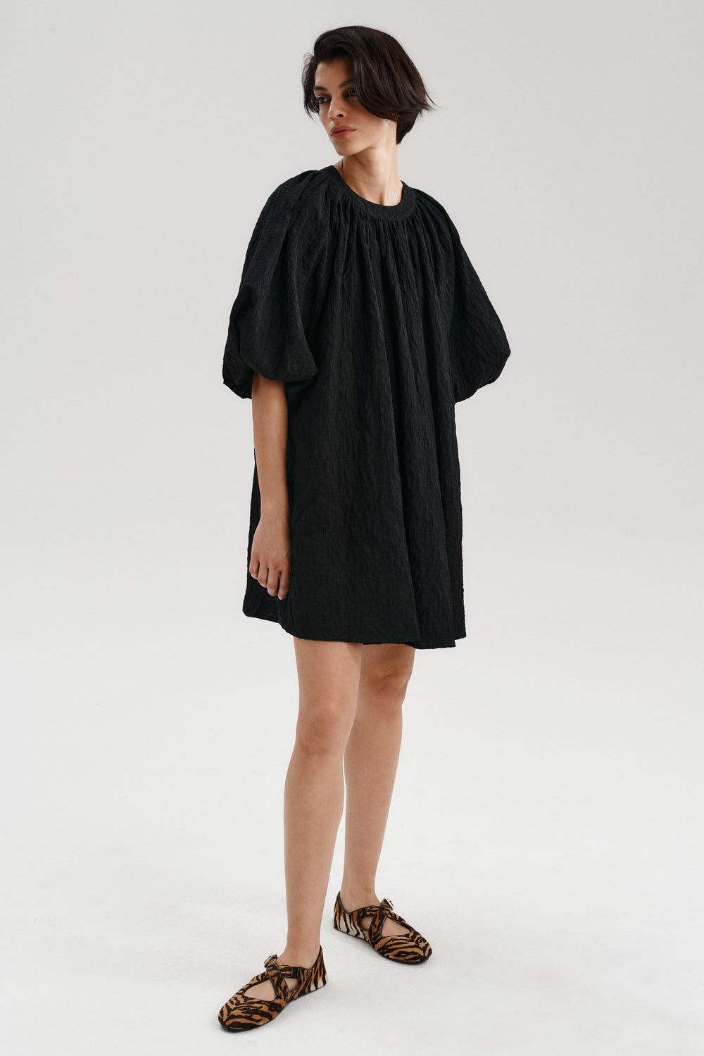 LOLA MINI KLEID SCHWARZ