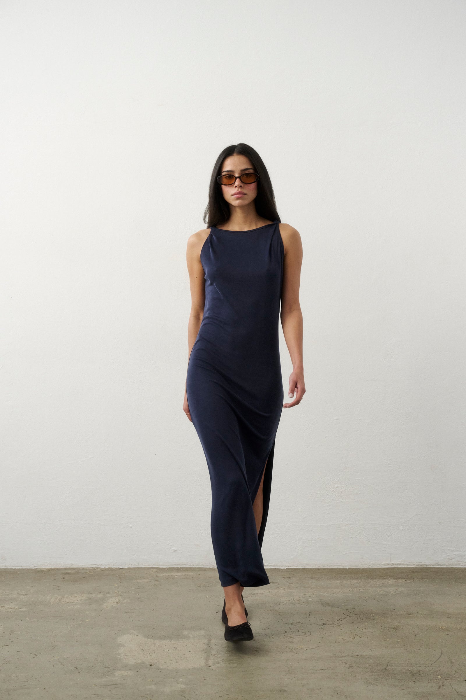V NIGHT KLEID