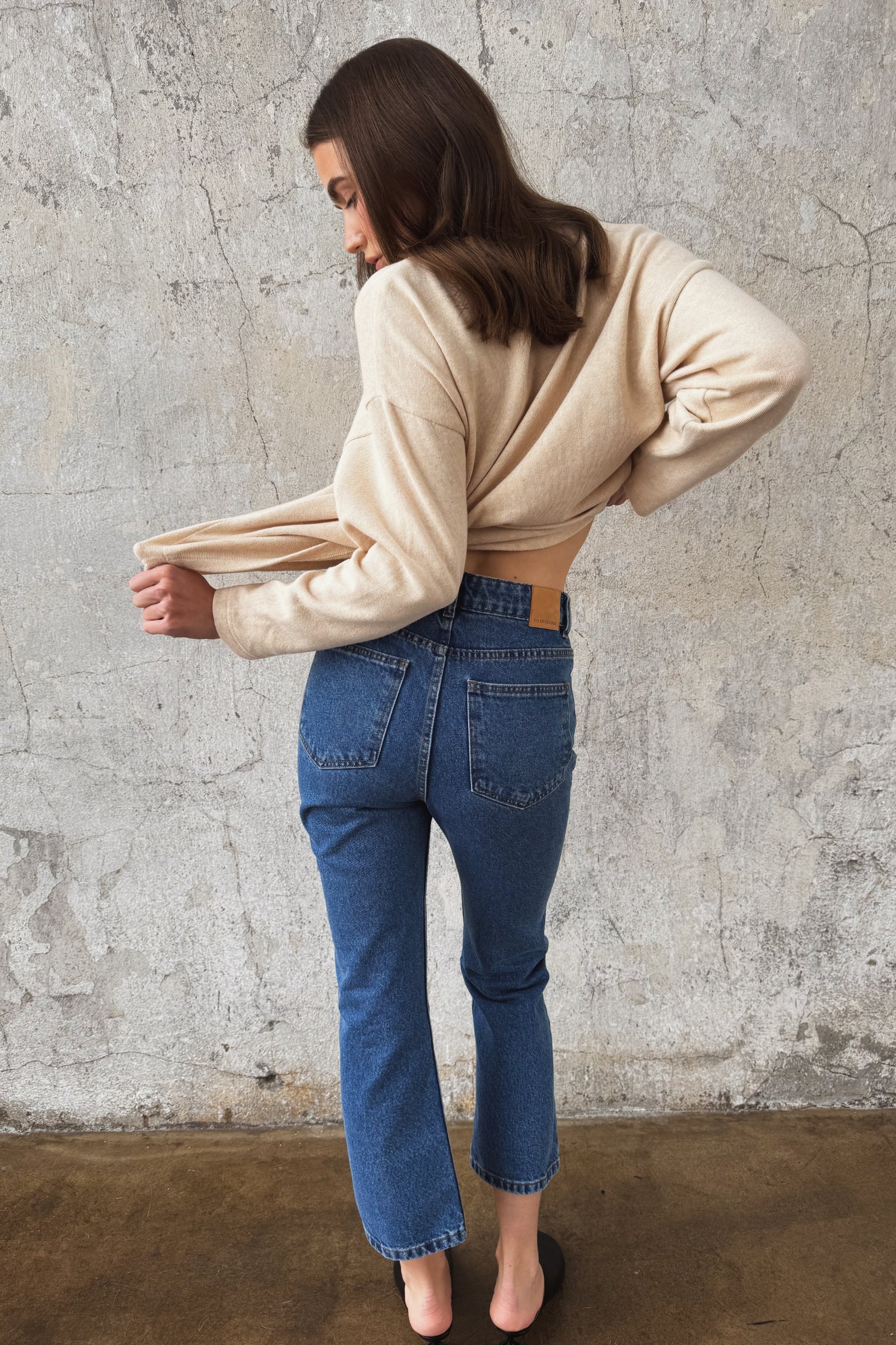 LEISURE LONGSLEEVE BEIGE 