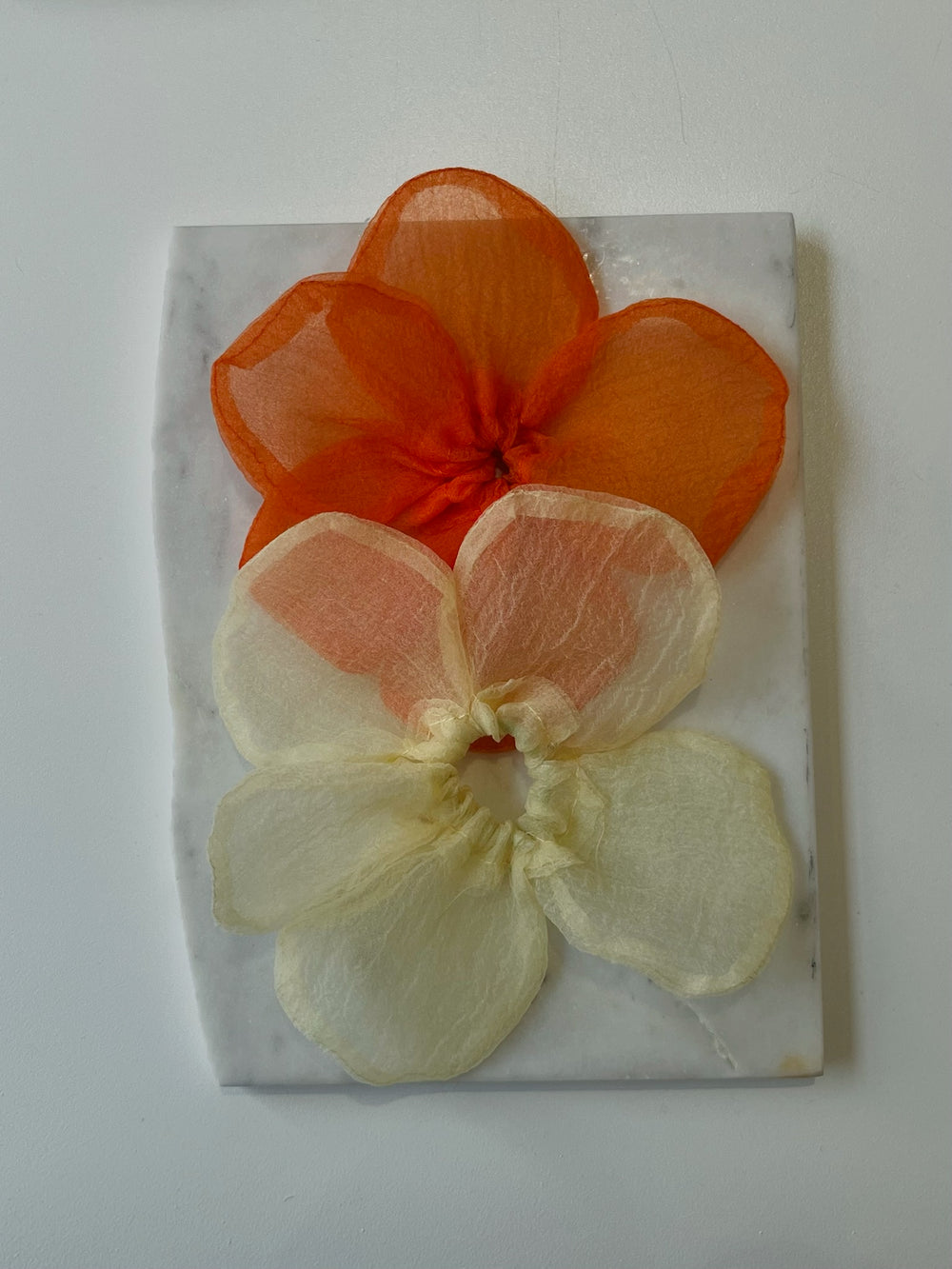 GUMKA DO WŁOSÓW BUTTERCUP ELASTIC BIG SUI AVA POMARAŃCZOWA